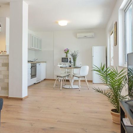 Beach Apartment Marina Kültér fotó